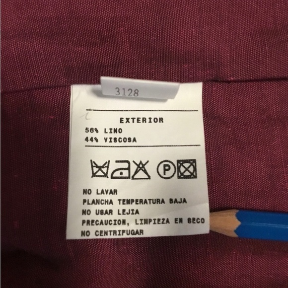 Caramelo dark magenta color one button duster Sz 42. Spain - Picture 8 of 9